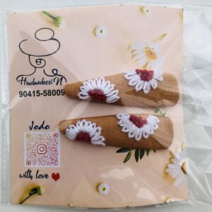 Daisy Embroidered Hairpins