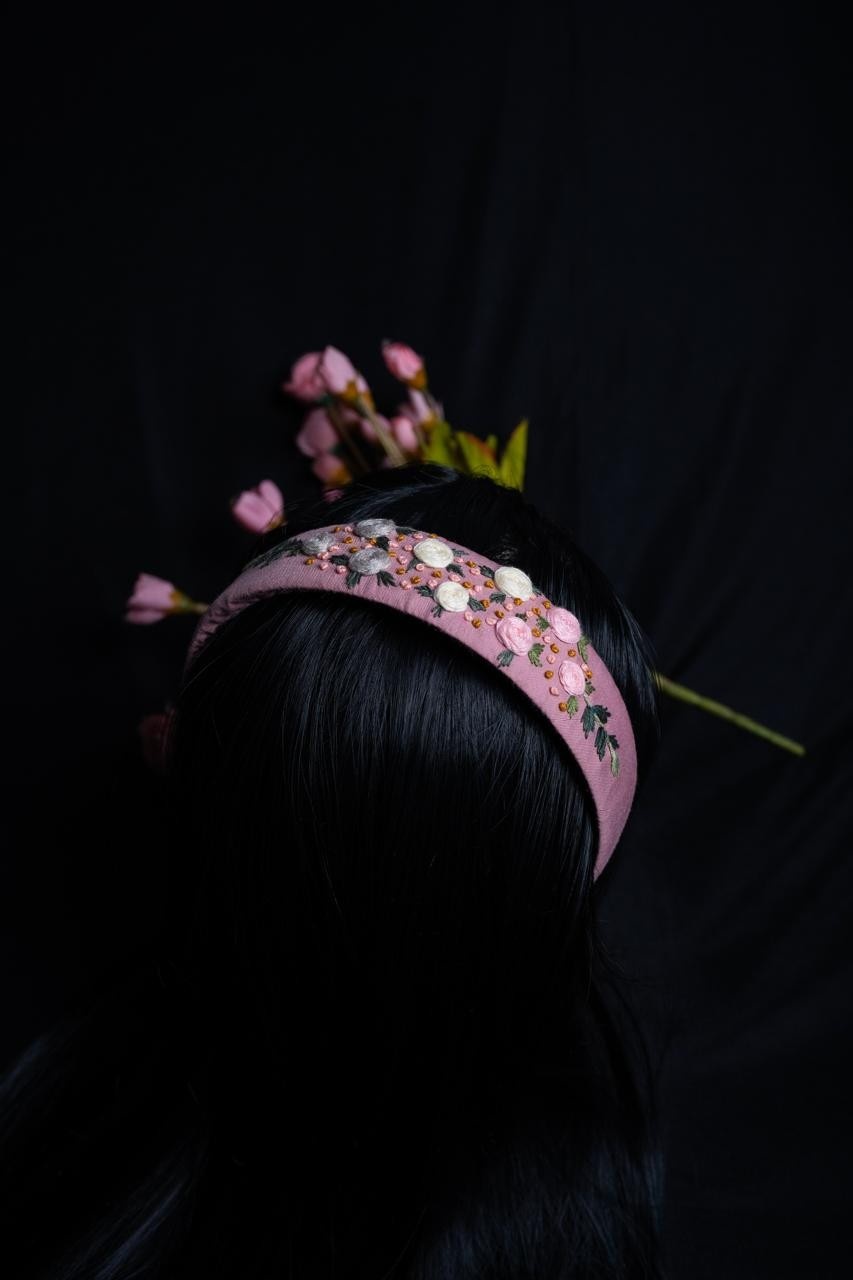 1 (1) Rosette Hairband - Image 1