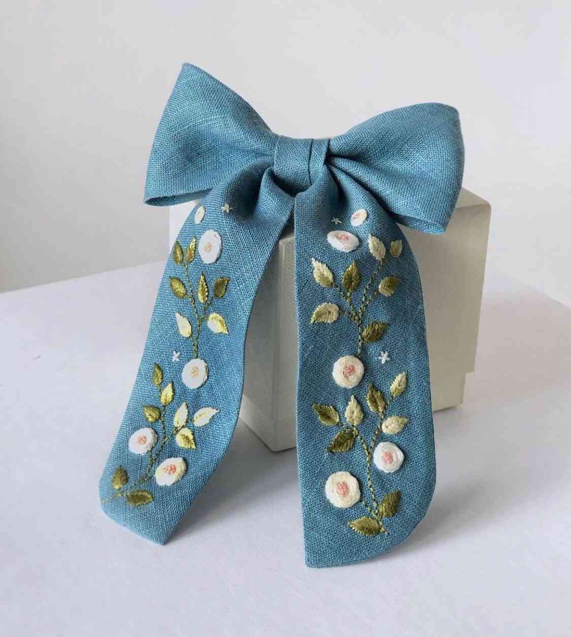 4 (1) Vintage Floral Hair Bow - Image 1