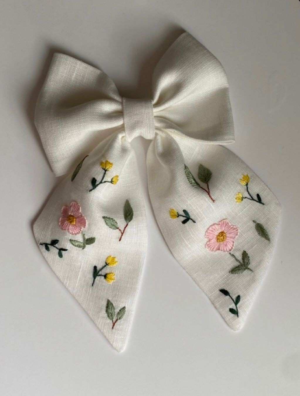 5 (1) Vintage Floral Hair Bow - Image 1