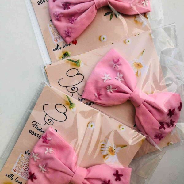 Minimal Design Hair Bow