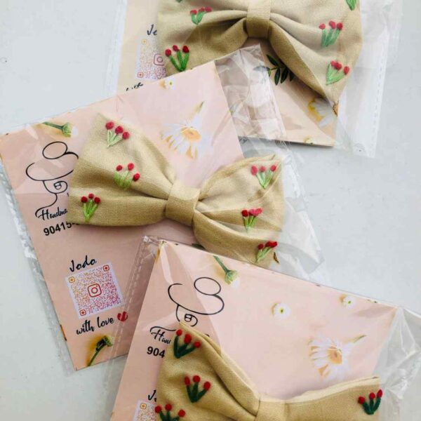 Minimal Design Hair Bow