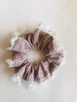 Ruffled cheque lace scrunchie